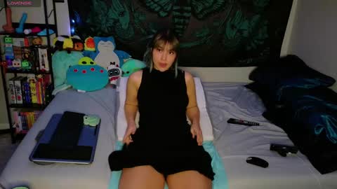 Snapshot of savethebea chatting on January 2025 03:59:02 PM Bea online show from January 2025 03:59:02 PM