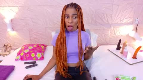 Snapshot of savory_pussy18 chatting on November 2025 01:56:02 PM savory_pussy18 online show from November 2025 01:56:02 PM