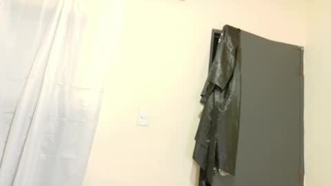 Snapshot of savory_pussy18 chatting on February 2026 01:15:01 PM savory_pussy18 online show from February 2026 01:15:01 PM