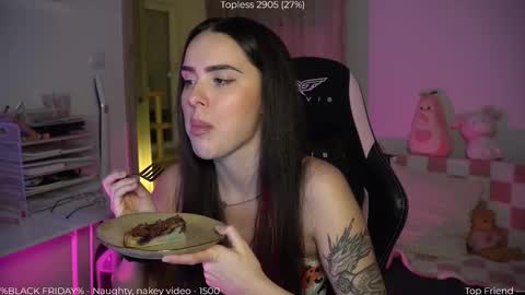 Naomi online show from November 2025 07:24:02 PM