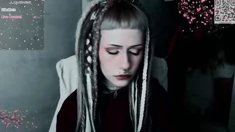 pronoun she. name Mary. age 21. online show from December 2025 02:00:01 PM