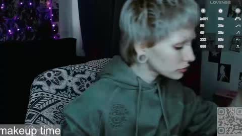 Snapshot of say_mary chatting on May 2026 02:55:01 PM pronoun she. name Mary. age 21. online show from May 2026 02:55:01 PM