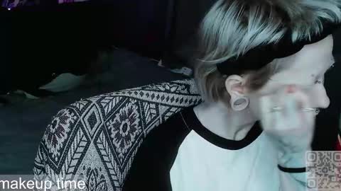 Snapshot of say_mary chatting on May 2026 04:59:01 PM pronoun she. name Mary. age 21. online show from May 2026 04:59:01 PM