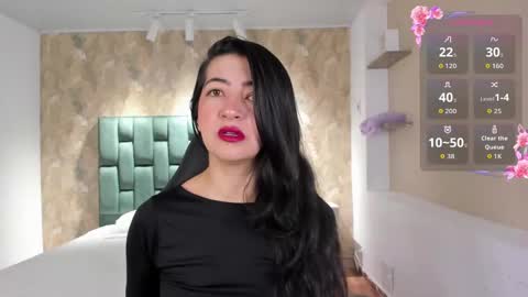 Saya Amaretto  online show from November 2025 08:08:01 PM