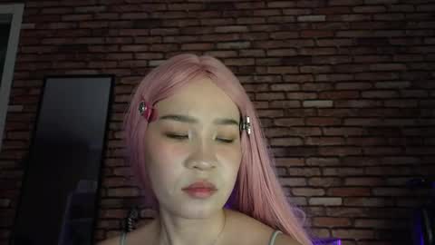 Snapshot of saya_lin chatting on October 2025 06:37:01 PM Saya online show from October 2025 06:37:01 PM