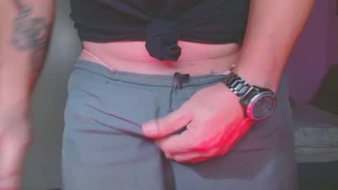 Snapshot of sbutter chatting on December 2024 09:02:01 PM sbutter online show from December 2024 09:02:01 PM