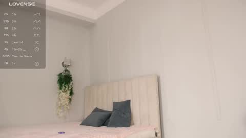 Snapshot of scamelia chatting on September 2025 06:36:01 AM scamelia online show from September 2025 06:36:01 AM