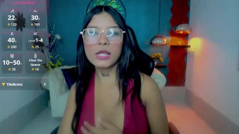 Marie  online show from November 2025 11:54:02 PM