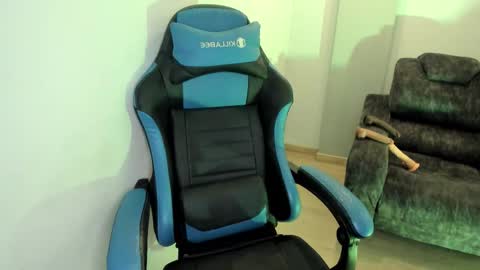 Snapshot of scarbadgirl_ chatting on October 2025 03:12:02 AM scarbadgirl_ online show from October 2025 03:12:02 AM