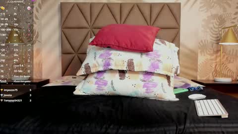 Scarleet online show from February 2025 10:54:01 PM