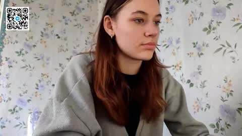 Snapshot of scarlet1flowers chatting on October 2025 08:22:02 AM Kira online show from October 2025 08:22:02 AM