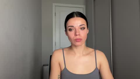 Sophie online show from April 2026 07:03:02 AM