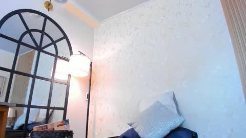 Scarlet Edwars online show from January 2026 06:11:02 PM