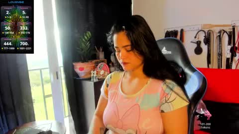 scarlet taylor kennedy online show from February 2025 08:00:01 PM