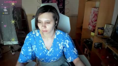 Snapshot of scarlet_sirenn chatting on February 2026 08:44:01 AM Alexandra online show from February 2026 08:44:01 AM