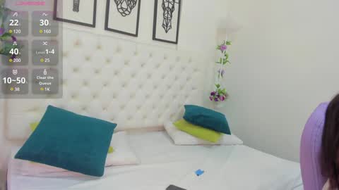 Snapshot of scarlet_stan22 chatting on February 2025 11:10:02 AM Isa online show from February 2025 11:10:02 AM