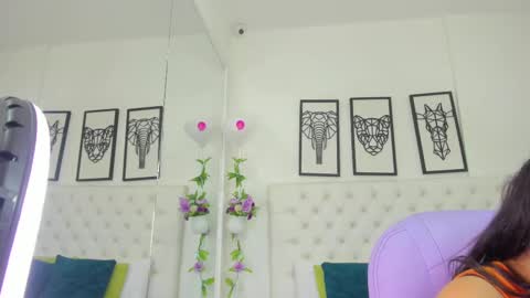 Snapshot of scarlet_stan22 chatting on March 2025 11:07:01 AM Isa online show from March 2025 11:07:01 AM