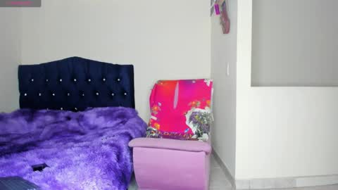 Snapshot of scarlet_tommy chatting on January 2025 09:42:02 PM scarlet_tommy online show from January 2025 09:42:02 PM