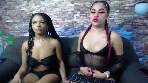 Snapshot of scarletandroxanecs chatting on April 2026 03:37:02 AM scarlet and roxane online show from April 2026 03:37:02 AM