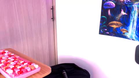 Snapshot of scarletblaze_ chatting on November 2025 03:46:01 PM Scarlet online show from November 2025 03:46:01 PM