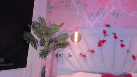 Scarlet Dayana online show from July 2026 12:07:02 PM