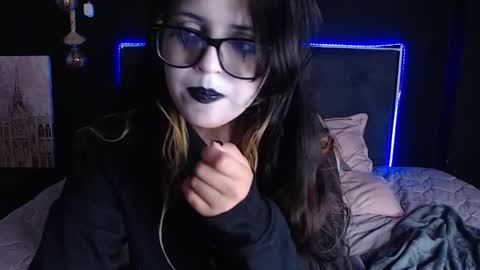 Snapshot of scarleth_shadow chatting on March 2025 05:42:02 AM SCARLETH online show from March 2025 05:42:02 AM