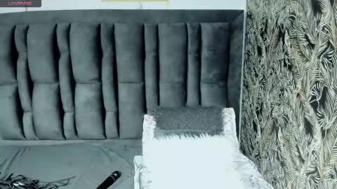 S C A R L E T online show from October 2025 11:32:02 AM