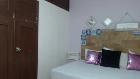 scarlet  online show from October 2025 10:25:01 AM