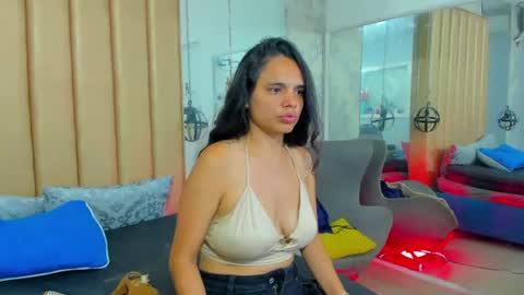 Snapshot of scarletmizstery chatting on August 2026 01:27:01 AM Skarlet online show from August 2026 01:27:01 AM