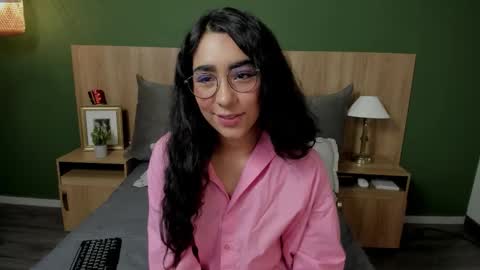 Scarlett  online show from January 2026 12:20:01 PM