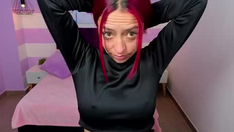 Snapshot of scarlett__bell chatting on May 2026 11:40:01 AM Scarlett online show from May 2026 11:40:01 AM