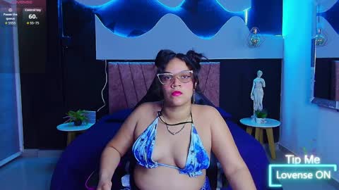 Snapshot of scarlett__joness chatting on April 2026 02:53:02 AM SCARLETT online show from April 2026 02:53:02 AM