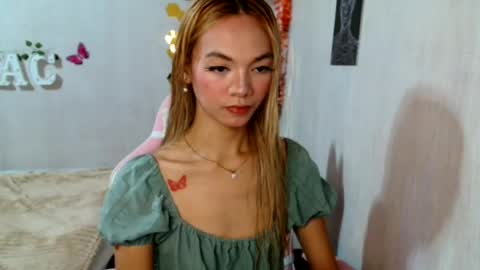 Snapshot of scarlett_bratt chatting on June 2026 08:57:01 AM scarlett_bratt online show from June 2026 08:57:01 AM