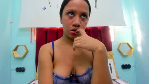 Snapshot of scarlett_fox20 chatting on March 2026 12:44:01 PM scarlett_fox20 online show from March 2026 12:44:01 PM