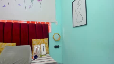 scarlett_fox20 online show from March 2026 12:05:01 PM