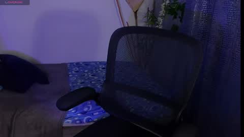 scarlett online show from April 2026 05:11:01 AM