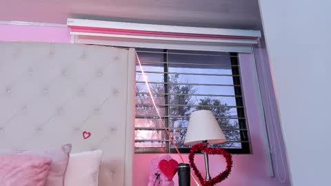 scarlett_leblanc_ online show from February 2026 12:11:01 PM