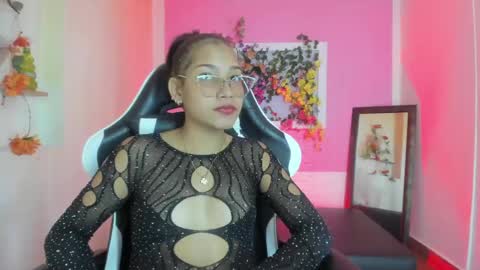 Snapshot of scarlett_lune chatting on May 2026 07:11:02 PM scarlett_lune online show from May 2026 07:11:02 PM