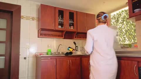 Scarlett online show from February 2026 04:04:01 PM