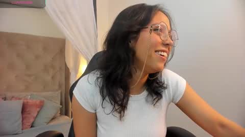 Snapshot of scarlett_musik chatting on February 2026 02:00:02 PM Scarllett online show from February 2026 02:00:02 PM