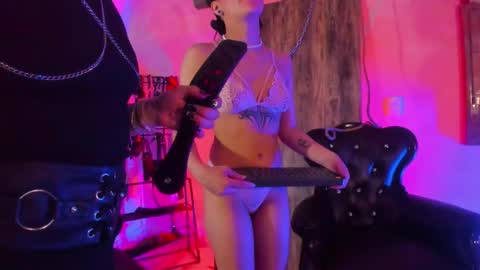 scarlett petyt online show from March 2026 05:59:02 AM