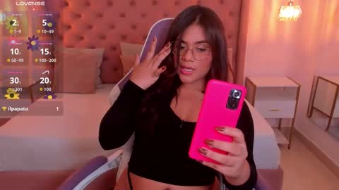 Snapshot of scarlett_rouss_ chatting on October 2025 03:47:02 AM Scarlett online show from October 2025 03:47:02 AM