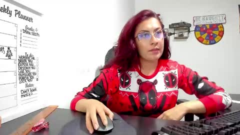 Snapshot of scarlett_sen chatting on December 2024 06:28:02 PM Mistress Scarlett online show from December 2024 06:28:02 PM