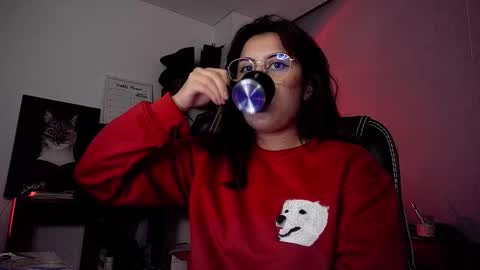 Snapshot of scarlett_sen chatting on October 2025 02:30:02 PM Mistress Scarlett online show from October 2025 02:30:02 PM