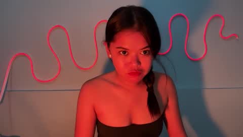 Snapshot of scarlett_snow0 chatting on September 2025 04:43:01 PM Scarlett online show from September 2025 04:43:01 PM