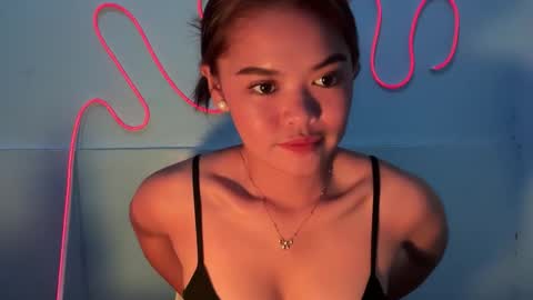 Snapshot of scarlett_snow0 chatting on October 2025 09:40:01 AM Scarlett online show from October 2025 09:40:01 AM