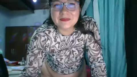Snapshot of scarlett_widow chatting on October 2025 02:53:01 AM scarlett_widow online show from October 2025 02:53:01 AM