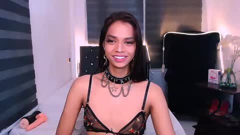 Snapshot of scarlette_sluttish_princess chatting on January 2025 09:19:01 PM scarlette online show from January 2025 09:19:01 PM