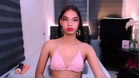 Snapshot of scarlette_sluttish_princess chatting on January 2025 04:51:02 AM scarlette online show from January 2025 04:51:02 AM