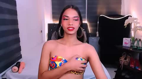 Snapshot of scarlette_sluttish_princess chatting on February 2025 09:36:01 AM scarlette online show from February 2025 09:36:01 AM